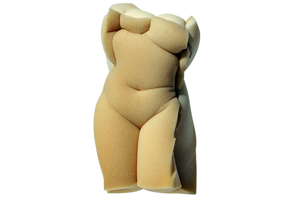 FOAM-SCULPTURE-WOMEN-Les-Mousses-by-Etienne-Gros